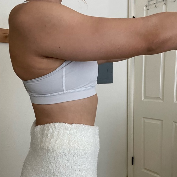 Lululemon Energy Bra in White - Picture 3 of 6